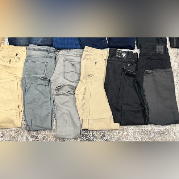 Lots of jeans for sale
$15 each or $10 each for 2 or more - Picture 3 of 3